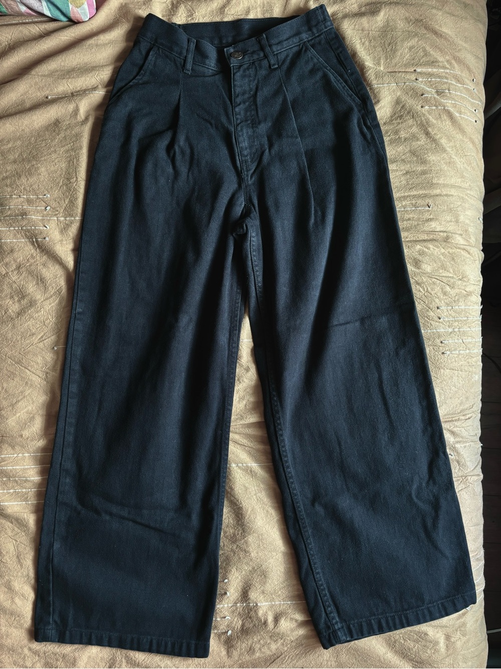 Lucy & Yak - Cole Loose Jeans: ORGANIC DENIM - Black - W28